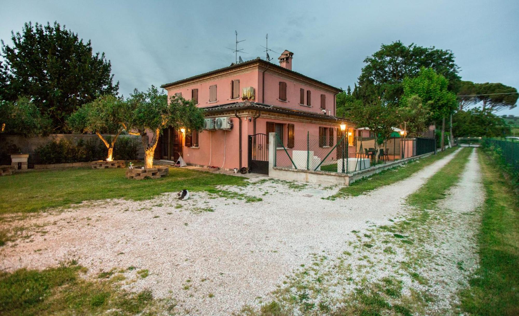 Отель Casa Di Marco E Kaila Тавуллия Экстерьер фото